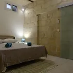 5 Bedroom Townhouse With Rooftop Terrace 20m From Promenade Sliema