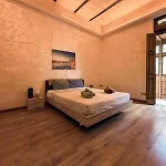 5 Bedroom Townhouse With Rooftop Terrace 20m From Promenade Sliema
