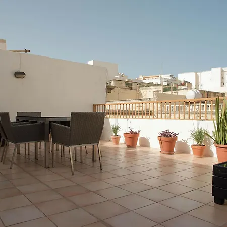 5-bedroom Town House