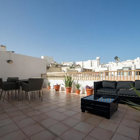 بيت للعطل 5-bedroom Town House *