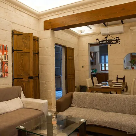 Tatil Evi 5-bedroom Town House *