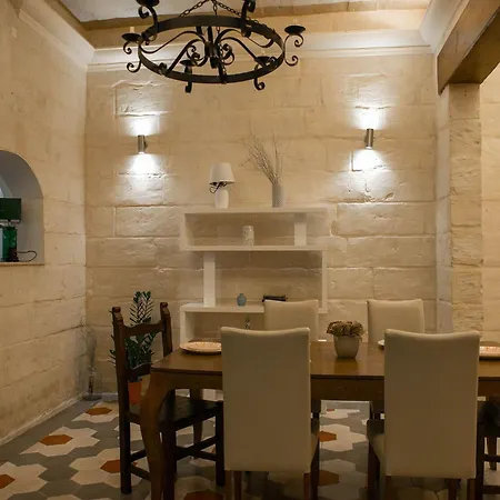 بيت للعطل 5-bedroom Town House سليمة