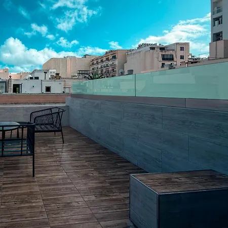 Nyaraló 5 Bedroom Townhouse With Rooftop Terrace 20m From Promenade