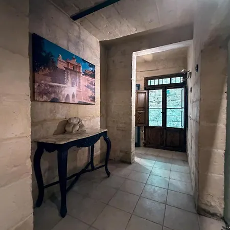 5 Bedroom Townhouse With Rooftop Terrace 20m From Promenade Holiday home *