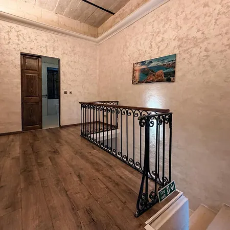 5 Bedroom Townhouse With Rooftop Terrace 20m From Promenade Holiday home