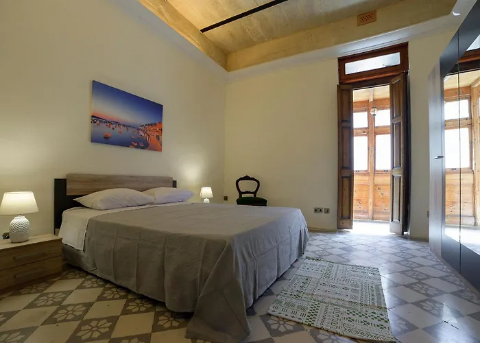 5-bedroom Town House * 斯利马