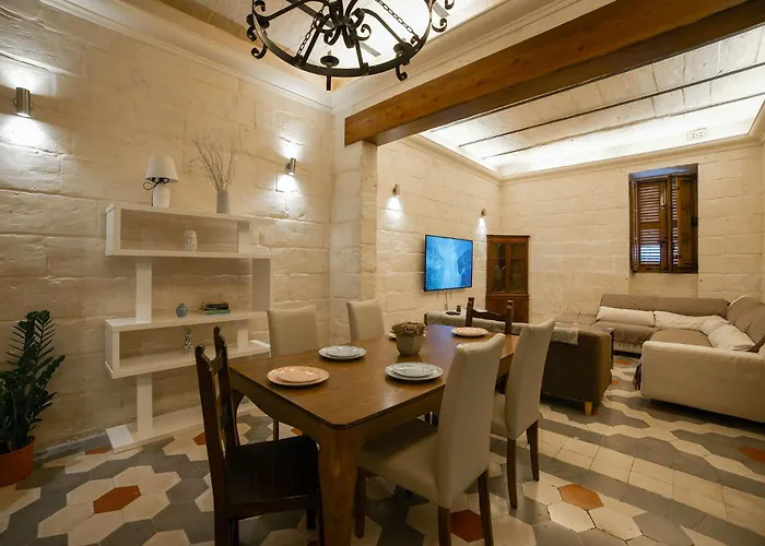 5-bedroom Town House Holiday home