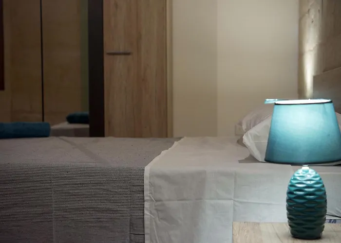 5-bedroom Town House * 斯利马