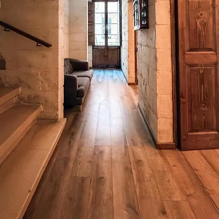 5 Bedroom Townhouse With Rooftop Terrace 20m From Promenade 度假居 斯利马