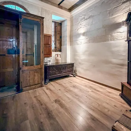 5 Bedroom Townhouse With Rooftop Terrace 20m From Promenade 度假居
